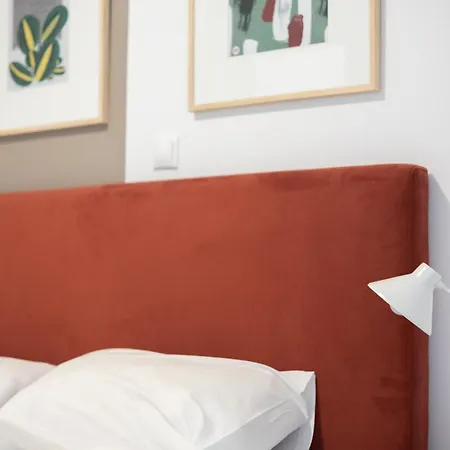 Renovated 5 Bdr House Near Acropolis - New Beds, Terrace & Yard * Athens