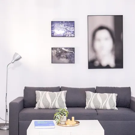 Holiday home Renovated 5 Bdr House Near Acropolis - New Beds, Terrace & Yard