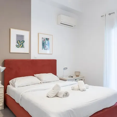 Holiday home Renovated 5 Bdr House Near Acropolis - New Beds, Terrace & Yard